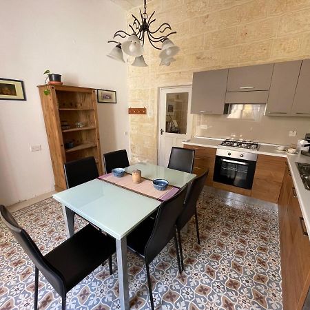 ホテルPenelope Townhouse Ghajn il-Kbira  エクステリア 写真