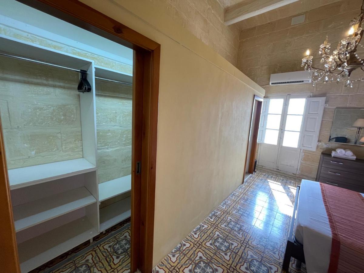 ホテルPenelope Townhouse Ghajn il-Kbira  エクステリア 写真
