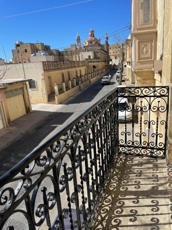 ホテルPenelope Townhouse Ghajn il-Kbira  エクステリア 写真